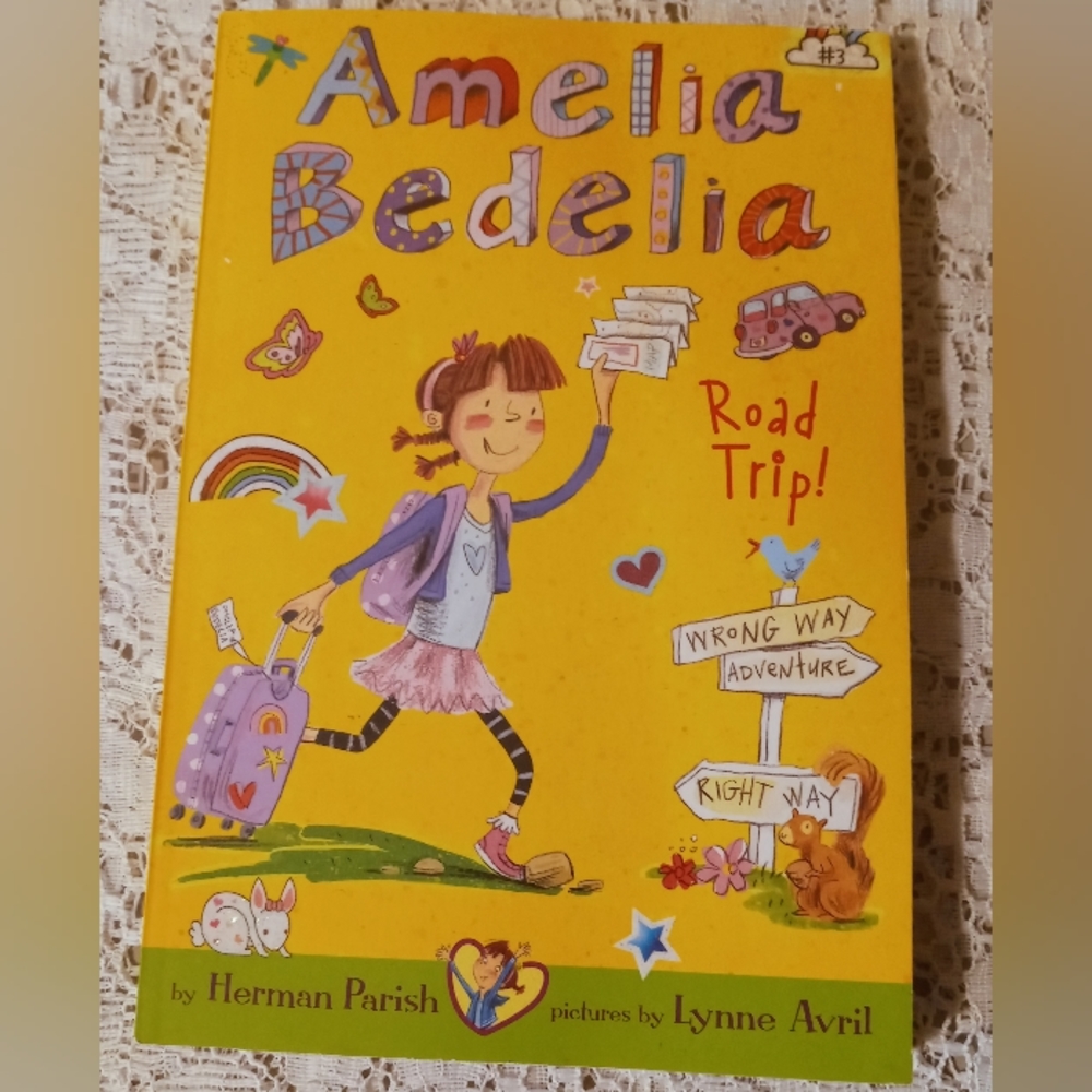 AMELIA BEDELIA ROAD TRIP #3 CHAPTER BOOK BY HERMAN PARISH Children Ages 6-10